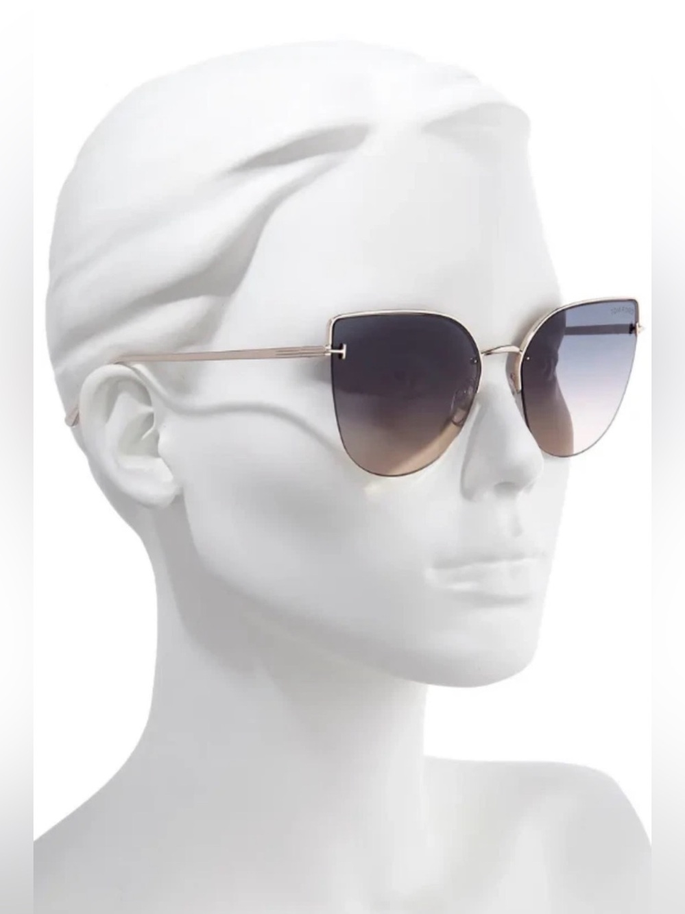 Tom Ford Ingrid-02 TF 652 28P Cat-eye gradient smoke sunglasses gold metal frame